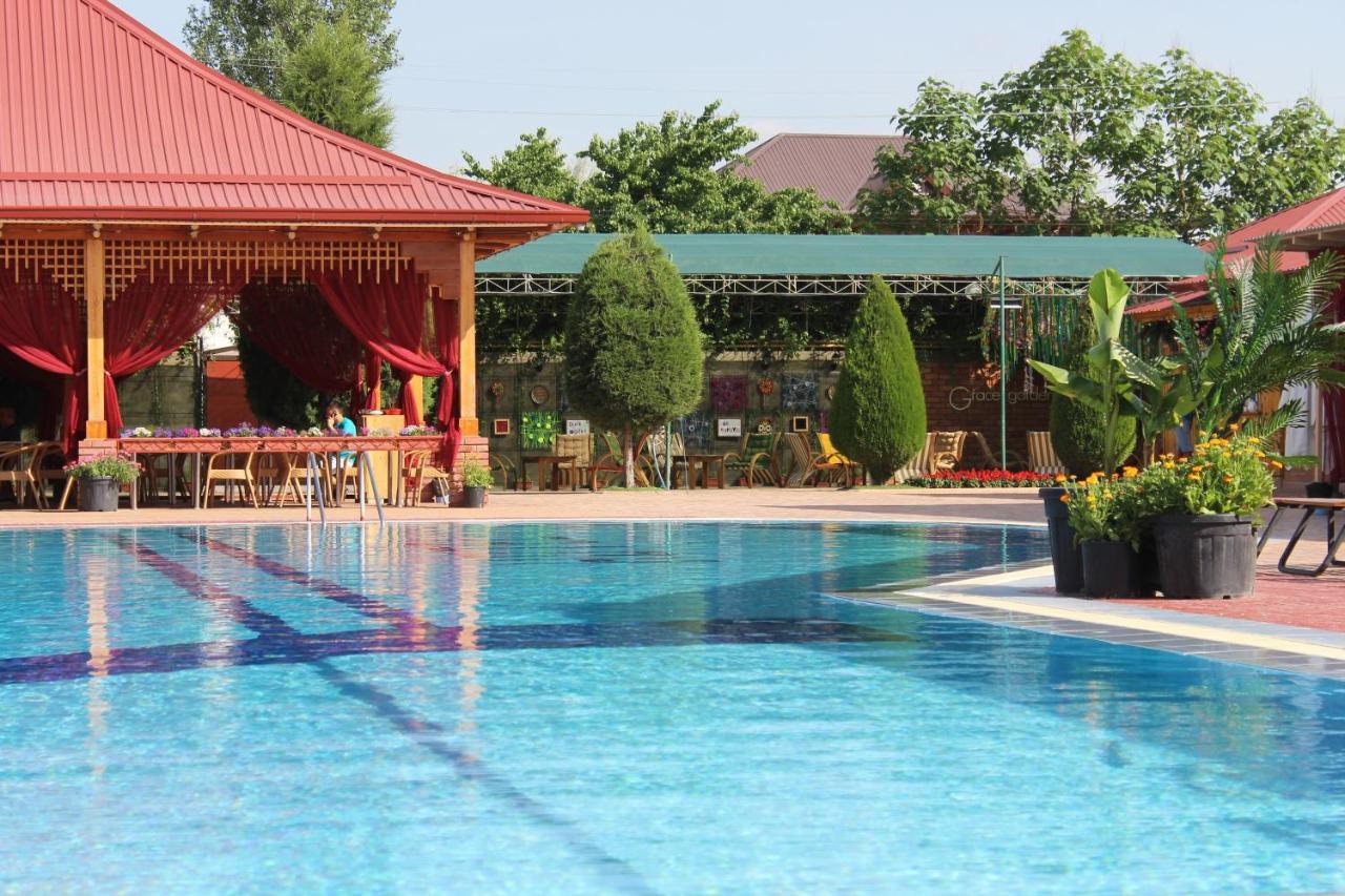 Hotel Grace Garden Kum Exterior foto